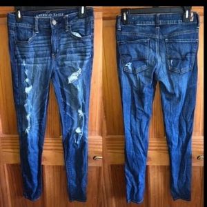 AMERICAN EAGLE DESTROYED/DISTRESSED JEANS